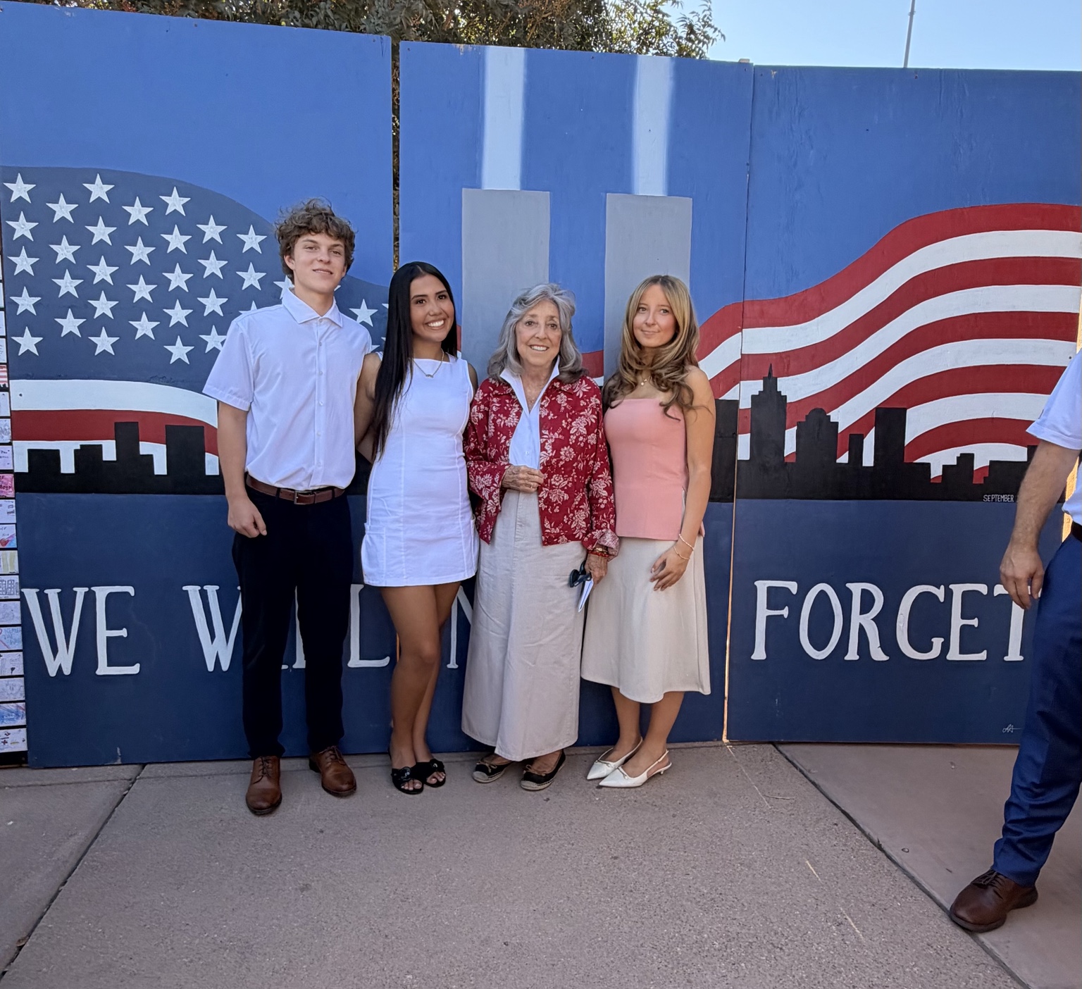 Aiyana Castro and youth with Congresswoman Dina Titus at the Southern Nevada 9/11 Community Day of Service